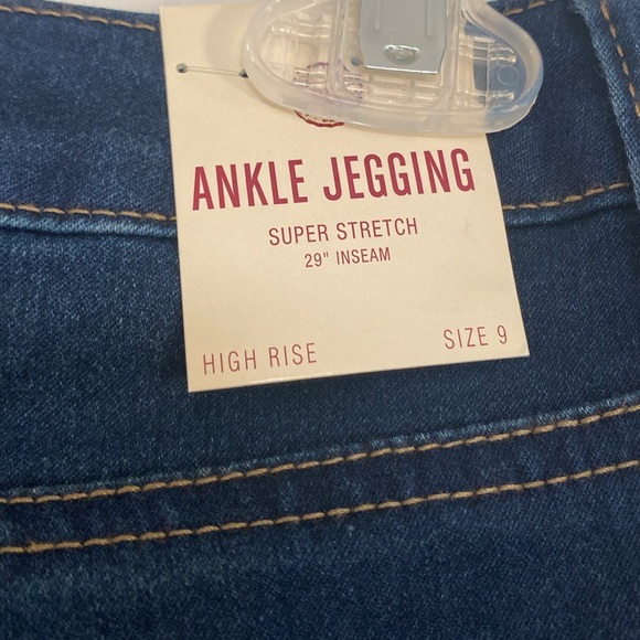 NWT! SO Ankle Jeggings/Skinny Jeans - Size 9 Juniors - Super Stretch High Rise - Picture 2 of 6